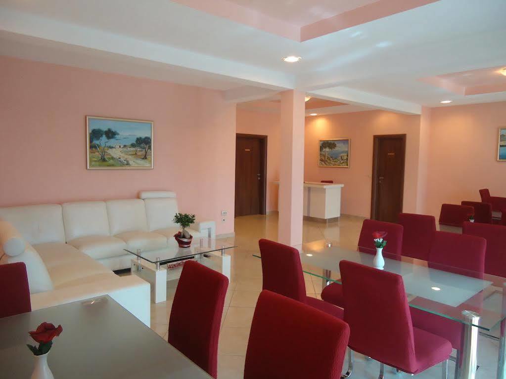 Villa Queen Trogir Exterior photo