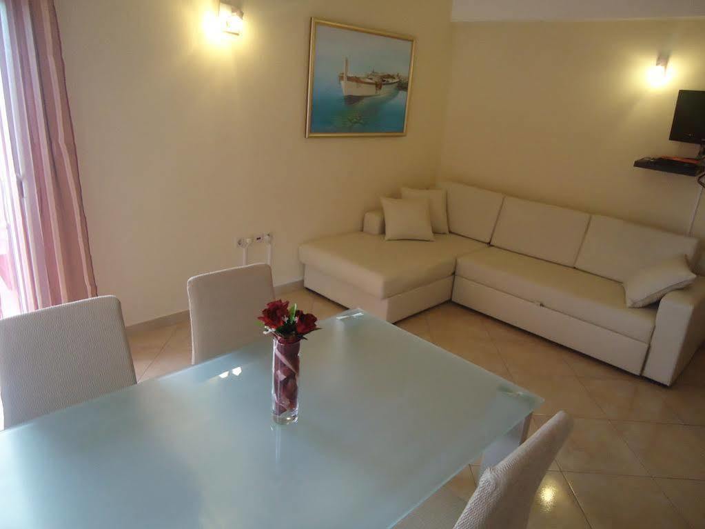 Villa Queen Trogir Exterior photo